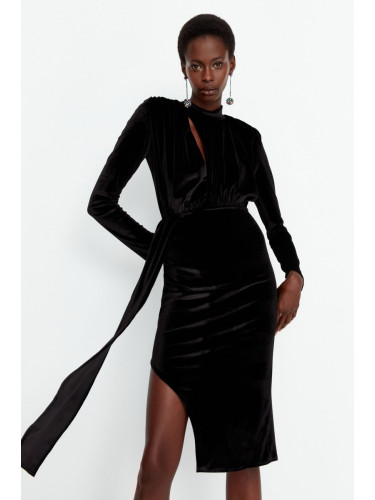 Дамска рокля Trendyol Velvet