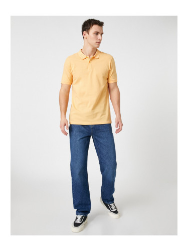 Тениска Koton Basic Polo Neck Slim Fit с копчета.