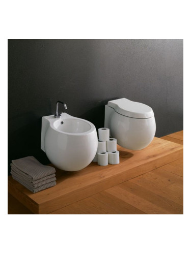 Окачено биде Planet 8106