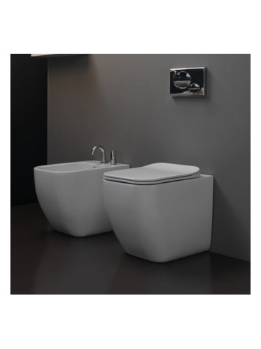 Стоящо биде BRIO