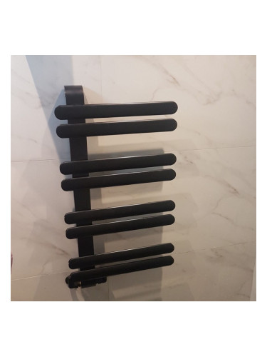 Дизайнерска алуминиева лира за баня Riffle 8 Black 550 X 1012 