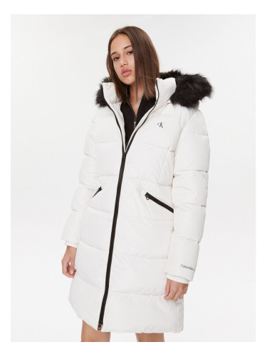 Calvin Klein Jeans Зимно палто J20J221890 Бял Slim Fit