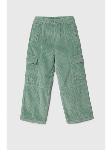 Детски джинсов панталон United Colors of Benetton в зелено с изчистен дизайн