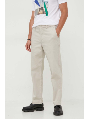 Панталон Armani Exchange в сиво със стандартна кройка