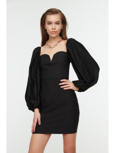 Дамска рокля Trendyol TPRSS21EL0192/BLACK