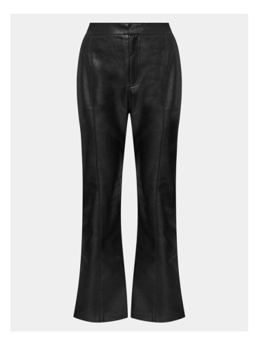 Gina Tricot Панталони от имитация на кожа 20745 Черен Straight Fit