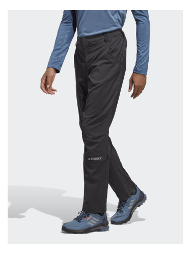 adidas Outdoor панталони Terrex Multi HM4032 Черен Slim Fit