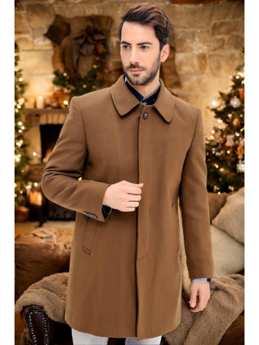 Мъжко палто. dewberry