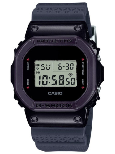 Casio G-Shock Мъжки часовник DW-5600NNJ-2ER