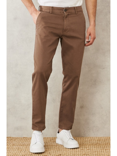 ALTINYILDIZ CLASSICS Men's Mink Comfort Fit 360 Degree Flexibility in All Directions Side Pocket Trousers.