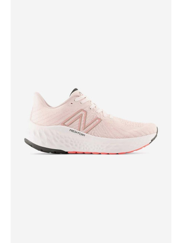 Обувки New Balance Fresh Foam Vongo v5 в розово WVNGOCP5