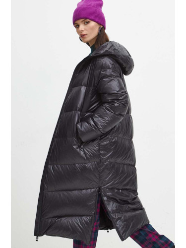 Пухено палто Medicine в черно зимен модел с уголемена кройка