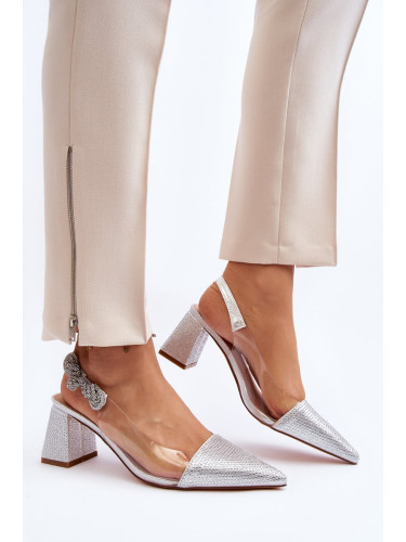 Elegant pumps with a pointed toe D&A Silver