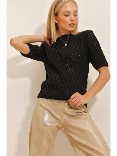 Trend Alaçatı Stili Women's Black Crew Neck Hole Openwork Half Sleeve Knitwear Sweater