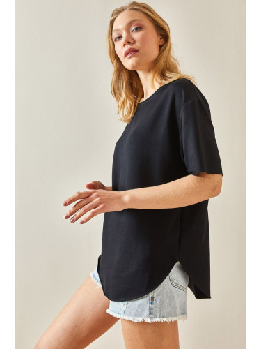 XHAN Black Crew Neck Oval Cut T-Shirt