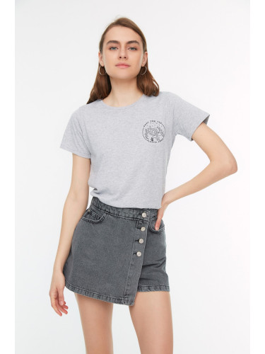 Дамски къси панталони. Trendyol