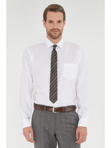 ALTINYILDIZ CLASSICS Men's White Non-iron Regular Fit Comfortable Cut Shirt
