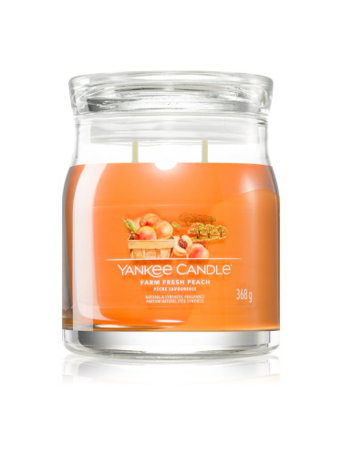 Yankee Candle Farm Fresh Peach ароматна свещ Signature 368 гр.