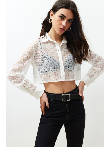 Trendyol Ecru Lace Crop Regular Regular Fit Woven Shirt