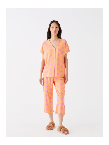 LC Waikiki Women's V-Neck Printed Short Sleeve Capris Pajamas Set