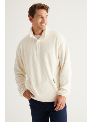 AC&Co / Altınyıldız Classics Men's Ecru Loose Fit Stand-Up Collar Jacquard Soft Touch Fleece Sweatshirt