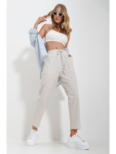 Trend Alaçatı Stili Women's Beige Elastic Waist Double Pocket Woven Trousers