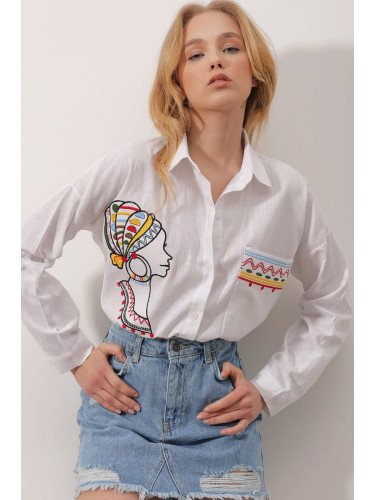 Trend Alaçatı Stili Women's White Embroidered Linen Shirt