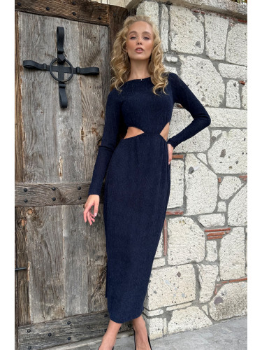 Trend Alaçatı Stili Women's Navy Blue Outcut Cut Self-Textured Midi Length Dress