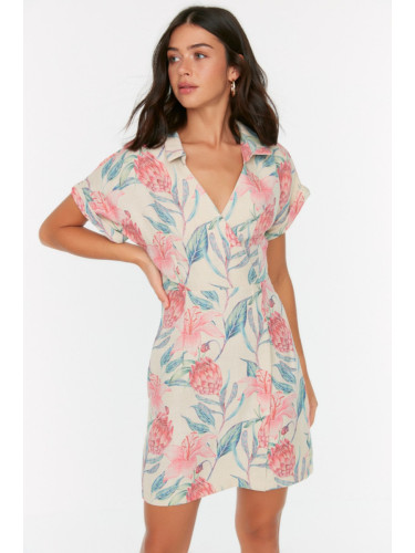 Дамска рокля. Trendyol Floral