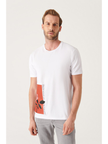 Avva Men's White Graphic Printed Cotton T-shirt