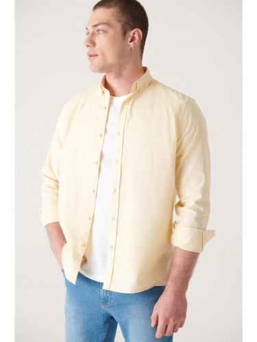 Avva Men's Light Yellow Oxford 100% Cotton Buttoned Collar Regular Fit Shirt