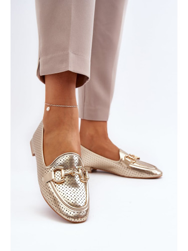 Women's flat-heeled loafers with gold embellishment Iluvana