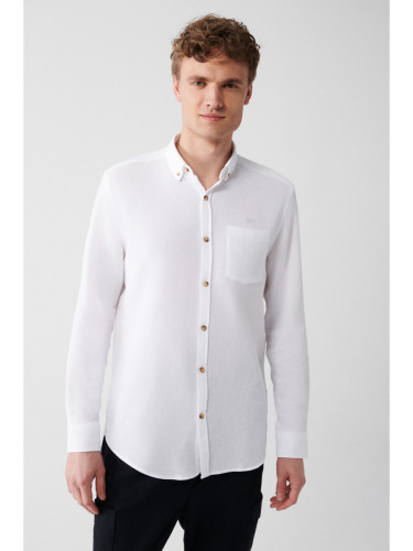 Avva Men's White 100% Cotton Buttoned Collar Pocket Regular Fit Shirt