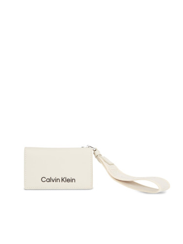 Малък дамски портфейл Calvin Klein Gracie K60K611689 Бежов