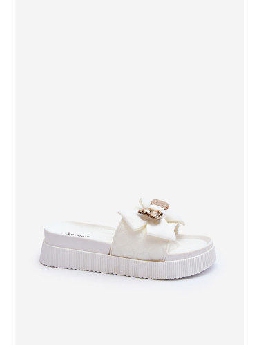 Boto Дамски джапанки с панделка и плюшено мече Бяла Катерина