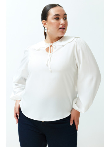 Trendyol Curve Ecru Baby Collar Woven Blouse