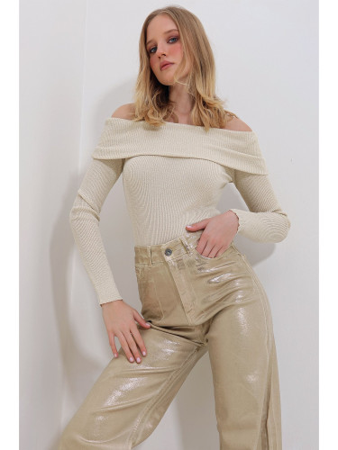 Trend Alaçatı Stili Women's Vanilla Madonna Collar Glitter Sweater