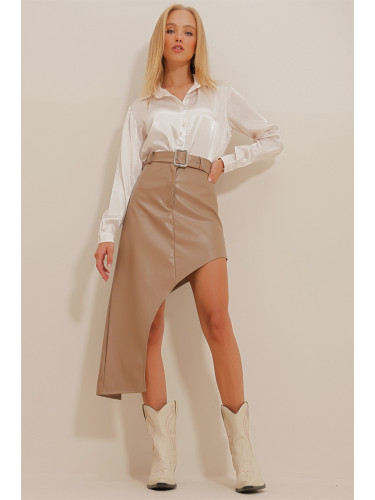 Trend Alaçatı Stili Women's Beige Asymmetric Cut Belt Faux Leather Skirt