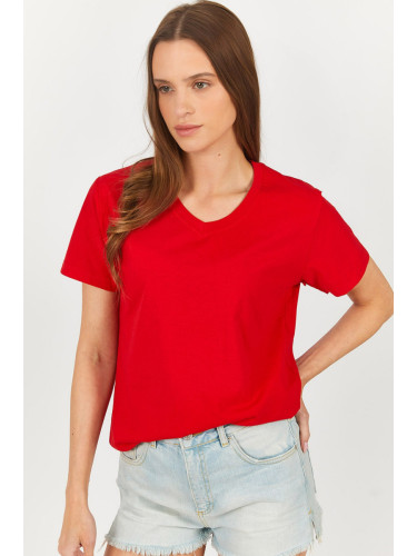 armonika Women's Red V-Neck T-shirt