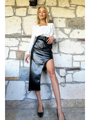 Trend Alaçatı Stili Women's Black Asymmetrical Cut Belted Faux Leather Skirt
