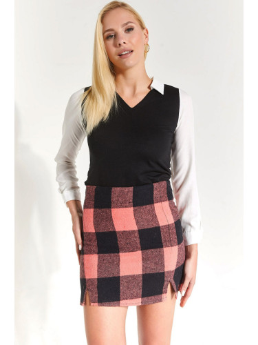 armonika Women's Pink Checkered Stitched Slit Miniskirt