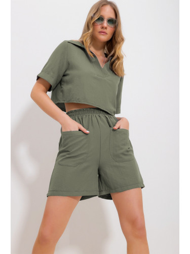 Trend Alaçatı Stili Women's Khaki Polo Neck Crop Blouse And Shorts Woven Bottom Top Set