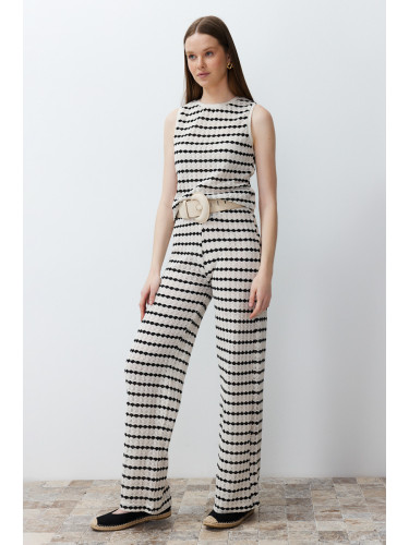 Trendyol Ecru Knitwear Look Striped Straigth/Straight Fit Trousers