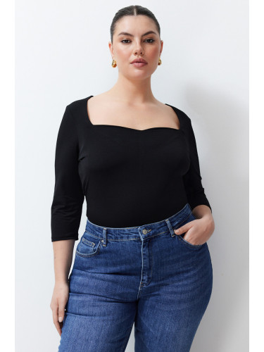 Trendyol Curve Black Heart Neck Fitted Knitted Blouse
