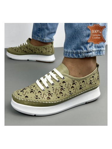 Зелени спортни обувки от естествена кожа с перфорация EZ61 green