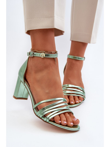 EVENTO Черни сандали с каишки Enitia