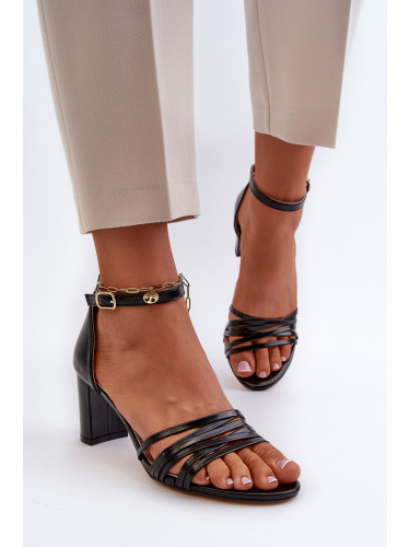EVENTO Черни сандали с каишки Enitia