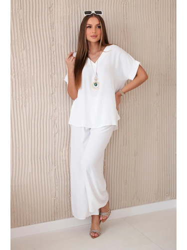 Set with necklace, blouse + trousers, white