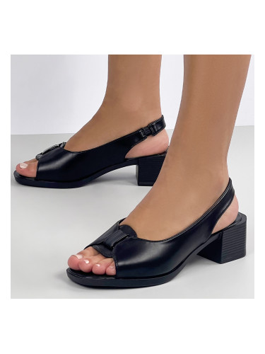 Черни дамски сандали на нисък ток WH520 black