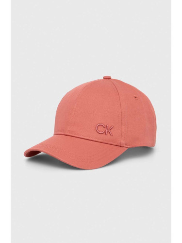 Памучна шапка с козирка Calvin Klein в розово с апликация K60K612000